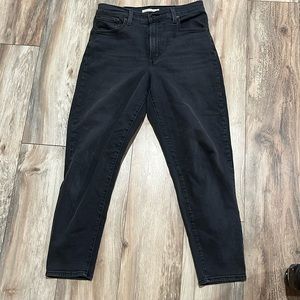 Levi’s Mom Jeans High Waisted